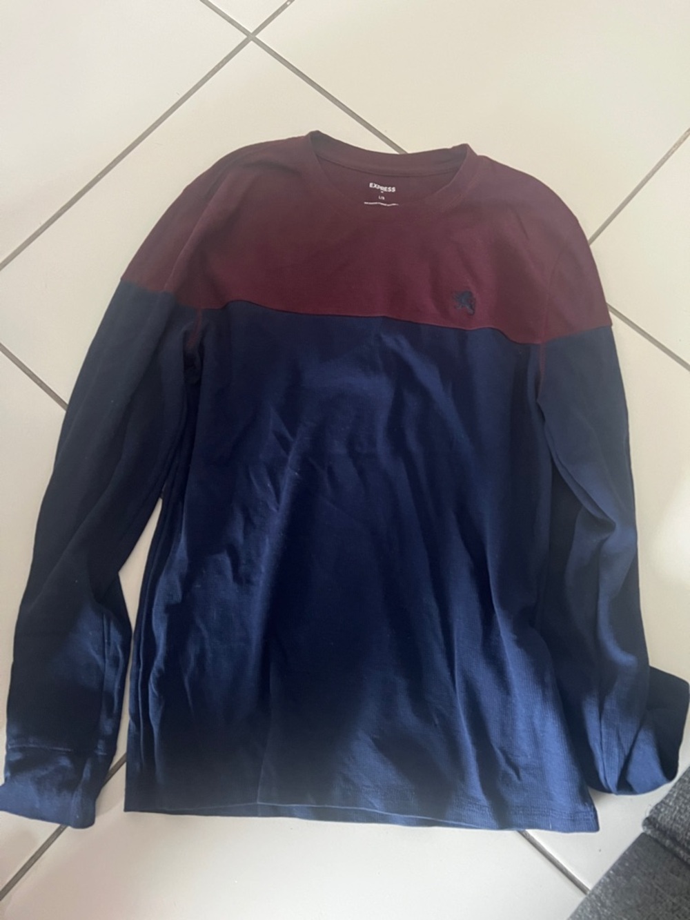 Express Men’s Colorblock Long Sleeve Shirt in Burgundy and Navy